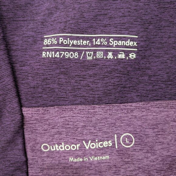 Outdoor Voices Venus Bra Crop Top. - Picture 3 of 3